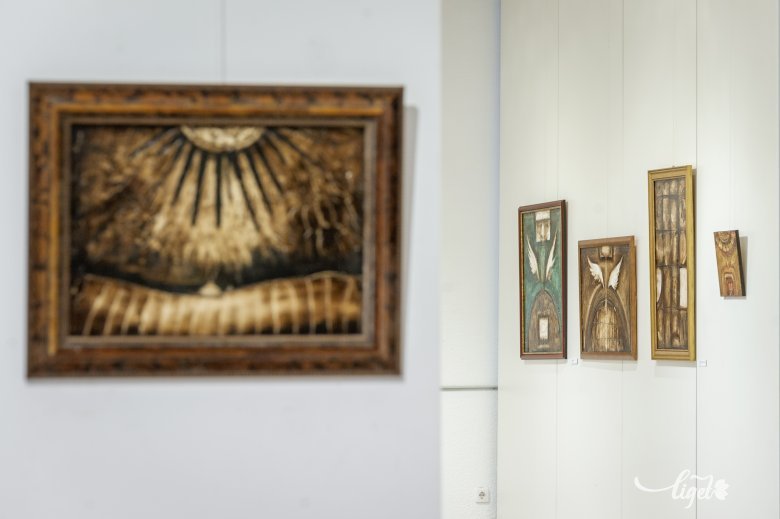 Többféle technikával szeret kísérletezni •  Fotó: Pinti Attila