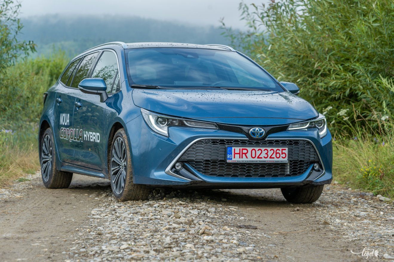 Toyota Corolla Hybrid •  Fotó: Pinti Attila