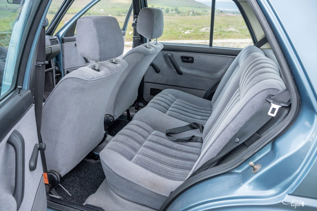 A családi Volkswagenek belseje is minden szempontból mérföldekkel járt a Kelet-Európában gyártott kortárs autók előtt •  Fotó: Pinti Attila