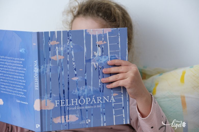 A családban történt halálesetek feldolgozásához képezhet a Felhőpárna segédanyagot •  Fotó: Veres Nándor