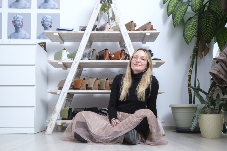 Textil helyett bőr, ruha helyett táska: Miklós Kata alkotásai