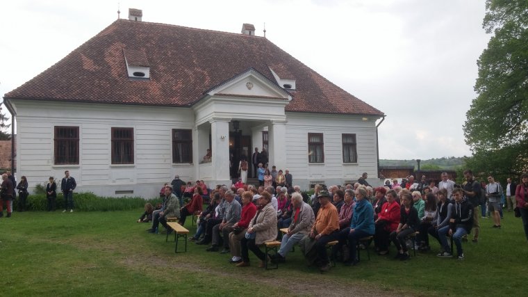 Benépesedett a félszáz éves Haszmann Pál Múzeum udvara