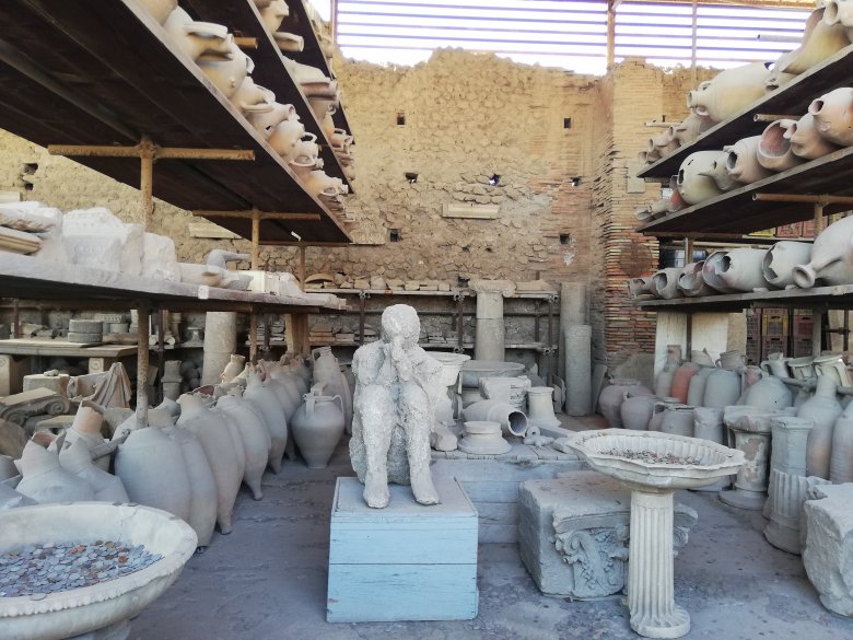 Pompeji egykori lakóinak emlékei •  Fotó: Antal Erika