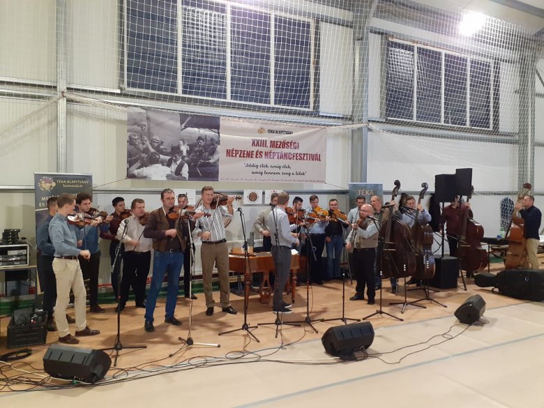 Jótékonysági koncert Szamosújváron •  Fotó: Forrás: Hagyományok Háza