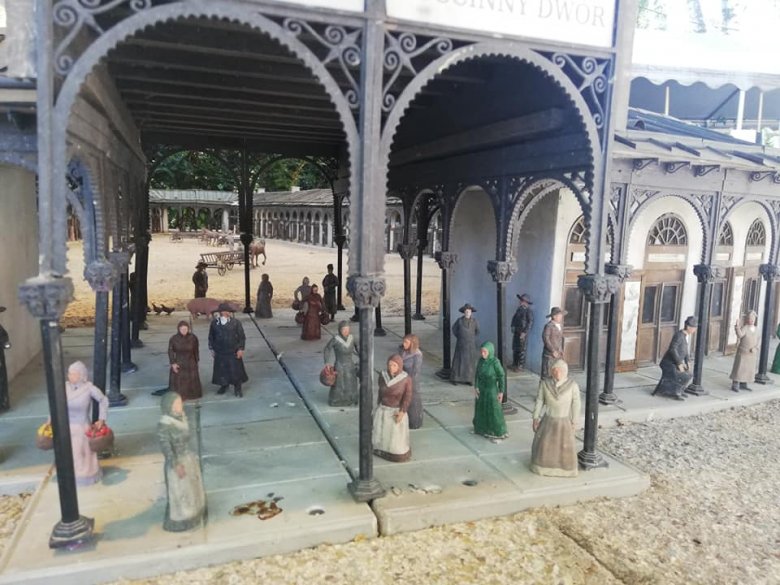 Miniatűr kiállítás: az egykori vásárcsarnok már csak így látható •  Fotó: Antal Erika