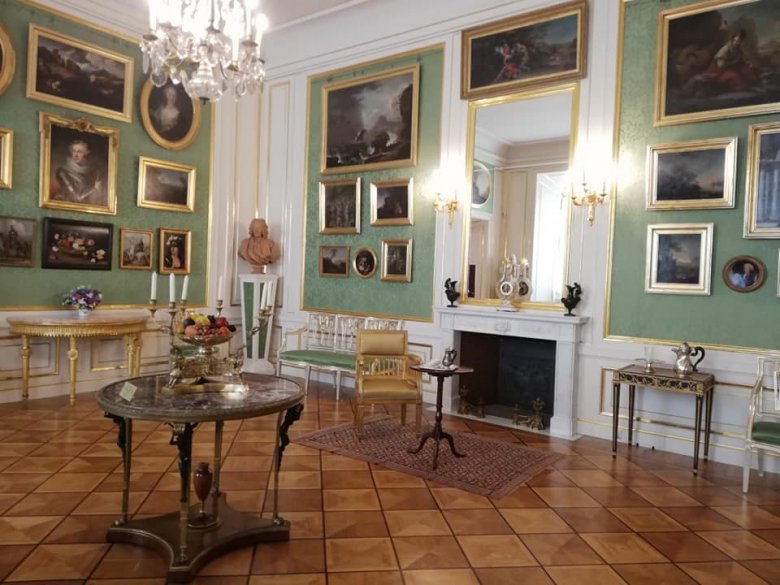 A királyi palota egyik terme •  Fotó: Antal Erika