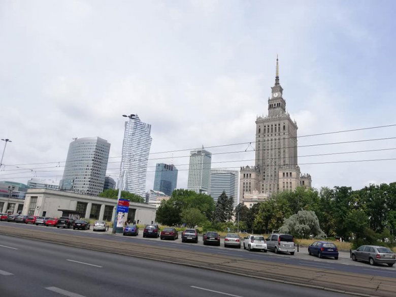 A kultúrpalota tornya a város minden részéből látszik, jó tájékozódási pont •  Fotó: Antal Erika