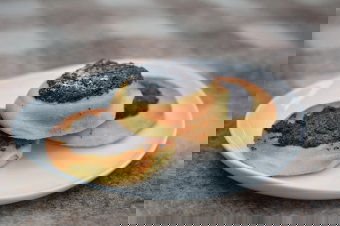 Farsangi fánk mákos töltelékkel