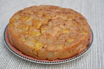 Kávés-körtés fordított sütemény