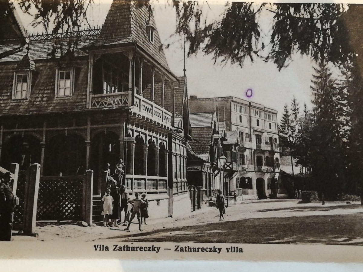 Ilyen főúri kinézete volt egykor a mai Előpataknak •  Fotó: Antal Erika