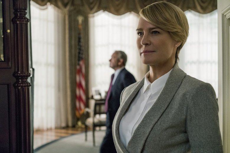 A hatodik évadban a háttérben is hiába keresnénk Francis Underwoodot •  Fotó: Netflix