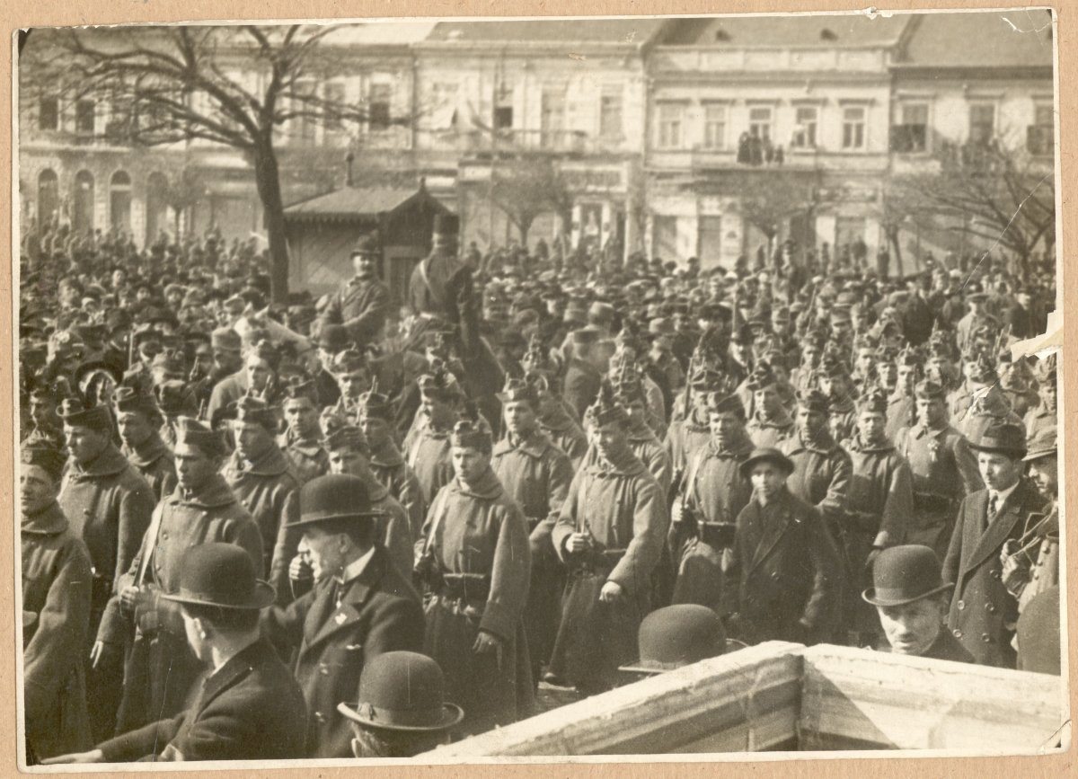 Székely bakák Szatmárnémetiben, 1919. március 2-án. Forrás: a Hadtörténeti Intézet és Múzeum Fotóarchívuma 