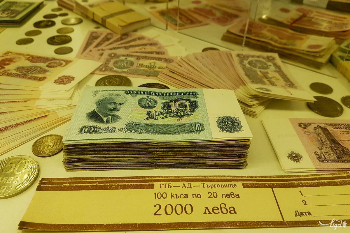 Kötegelőhöz egy egész köteg léva dukál •  Fotó: Rédai Attila