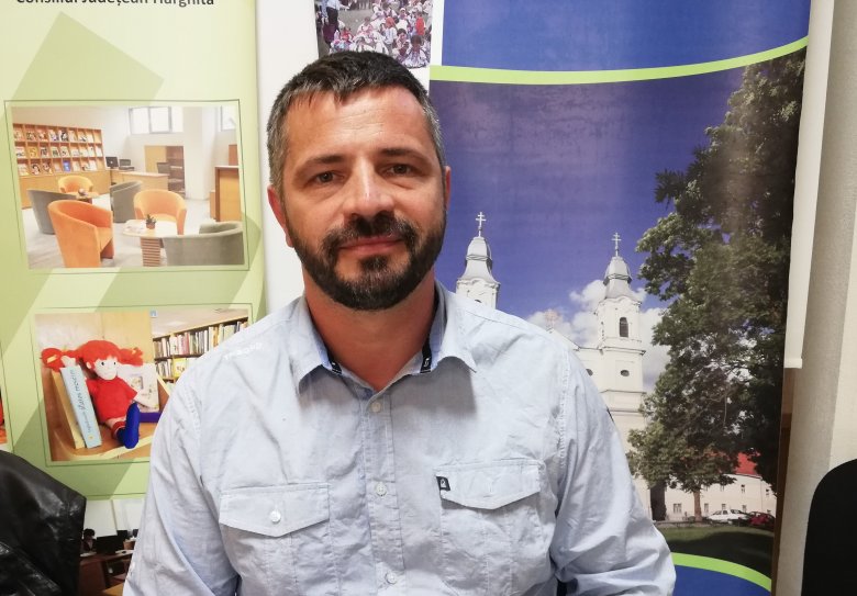 Csender Levente meseregénye  egymás furcsaságainak, hiányosságainak elfogadásáról, megértéséről és megszeretéséről is szól •  Fotó: Péter Beáta