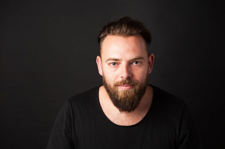 Csiki Zsolt dramaturg a Csíki Játékszín színészeit faggatta •  Fotó: Veress Albert