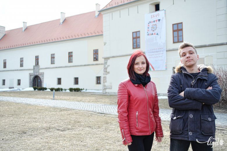 A neveléstől is függ, hogy kibe mennyire ivódott be a magyarságtudat – hangsúlyozzák a csíki fiatalok •  Fotó: Veres Nándor