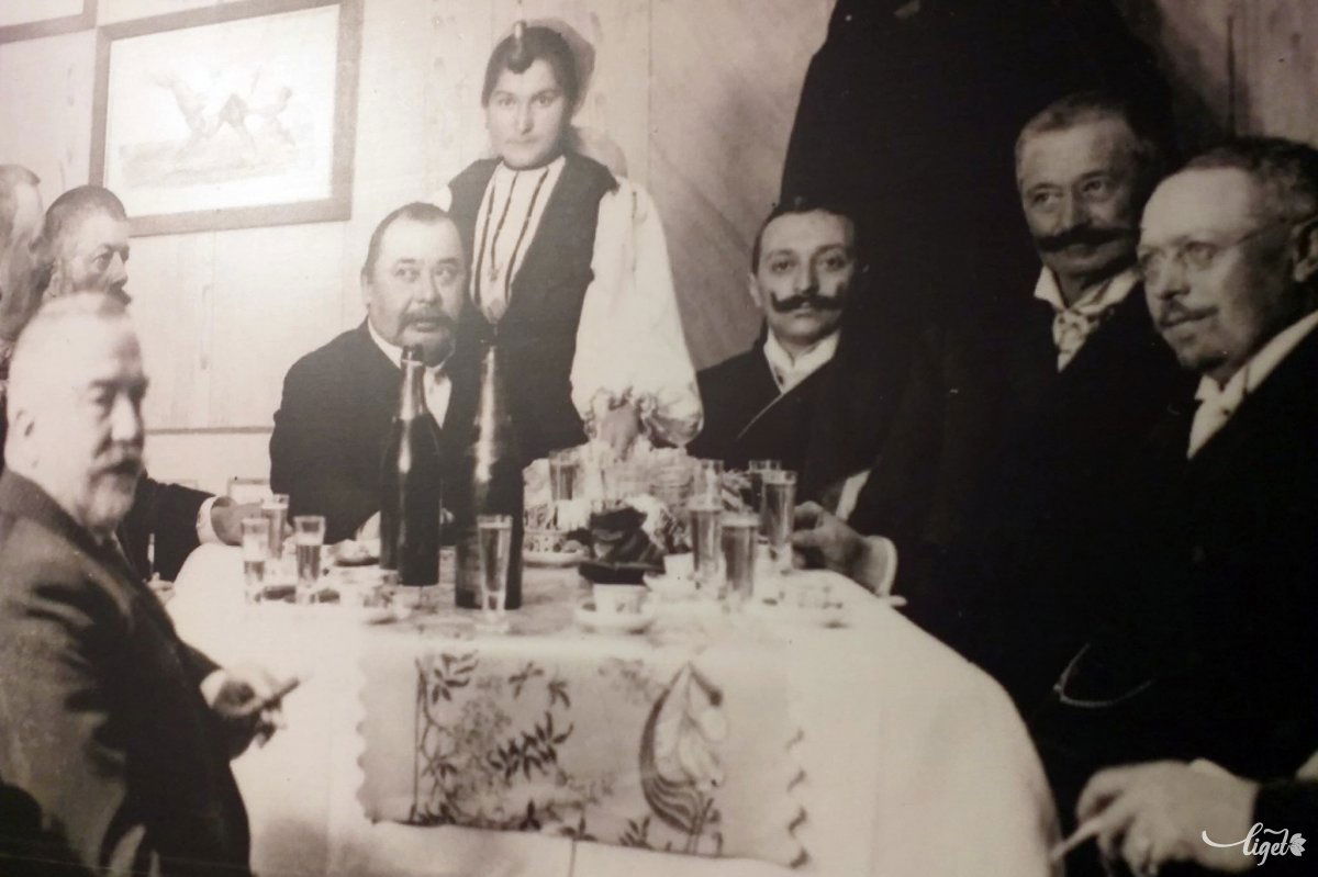 Mikszáth Kálmánék már úriasan ehettek •  Fotó: Katona Zoltán