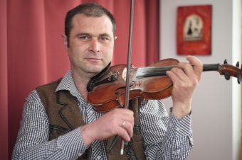 Élete meghatározója a népzene