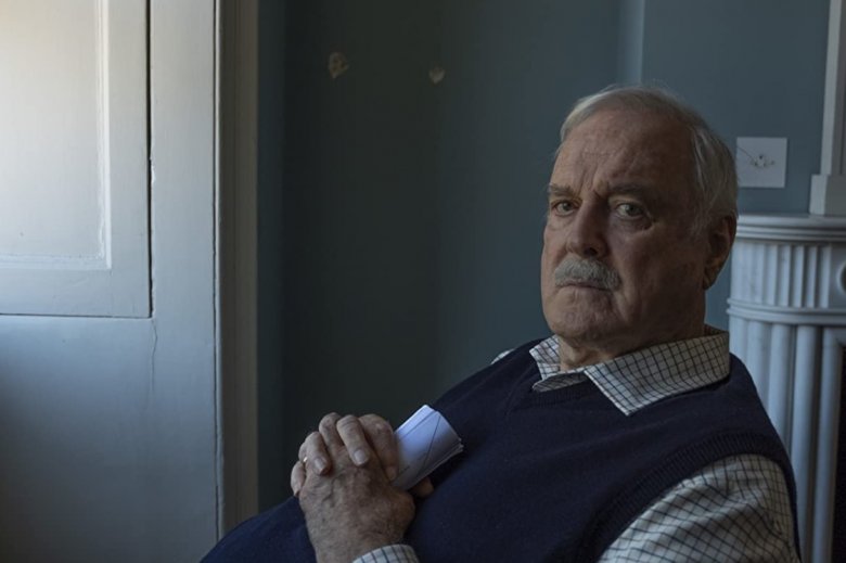 John Cleese a Hallatlan (Speechless) című sorozatban •  Fotó: Imdb.com