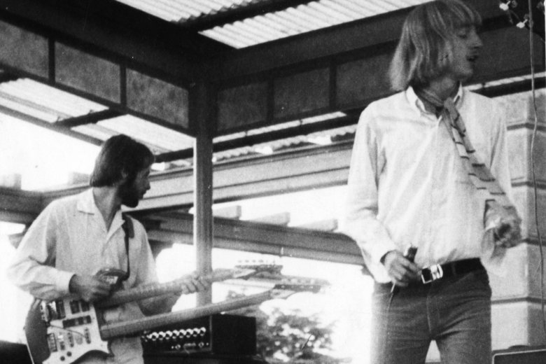 Bianki Iván gitáros és Baksa Soós János, a Kex tagjai a Budai Ifjúsági Parkban 1970-ben. •  Fotó: Forrás: Fortepan/ Adományozó: Mona / Rubinstein Sándor