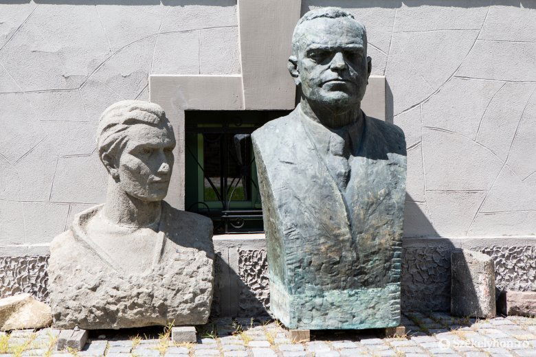 Józsa Béla és „Gróza Péter”, egy letűnt korszak szobrai •  Fotó: Erdély Bálint Előd