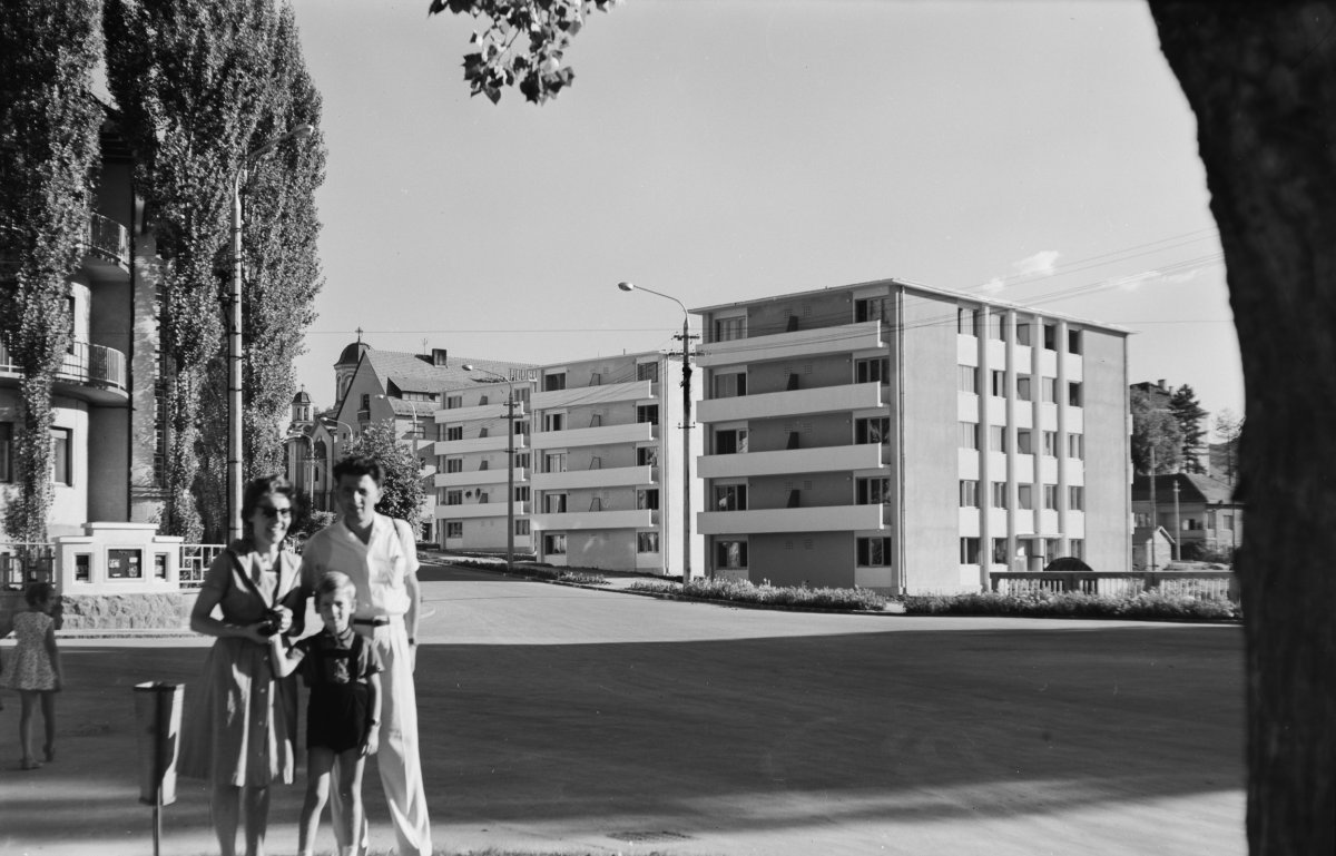 Csíkszereda, Lenin utca, 1964 •  Fotó: Szabó Miklós/Nagy Gyöngyvér archívuma