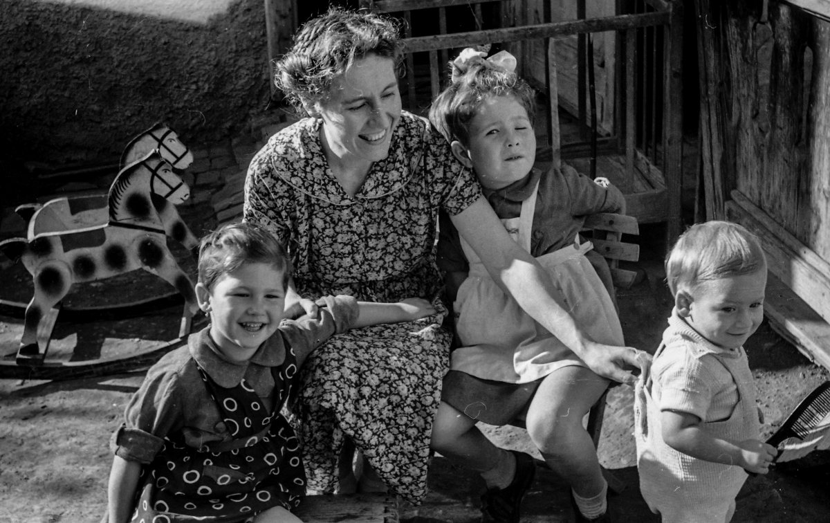 Szabó család, 1959 •  Fotó: Nagy Gyöngyvér személyes archívuma