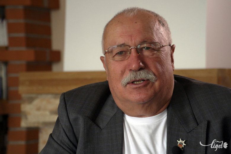 Bajna György gyergyószentmiklósi író, költő, újságíró •  Fotó: Zsigmond Attila