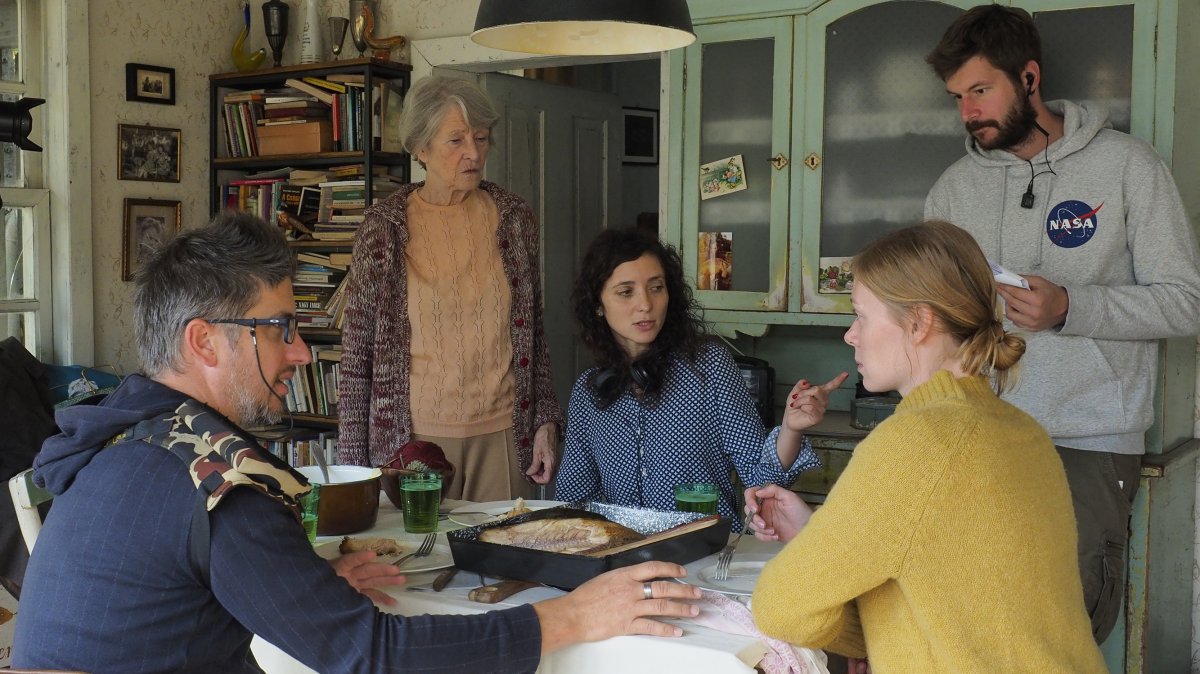 Felméri Cecília (középen) Spirál című filmje is szerepel a Bukaresti Magyar Filmhét programjában •  Fotó: Szilágyi Lenke