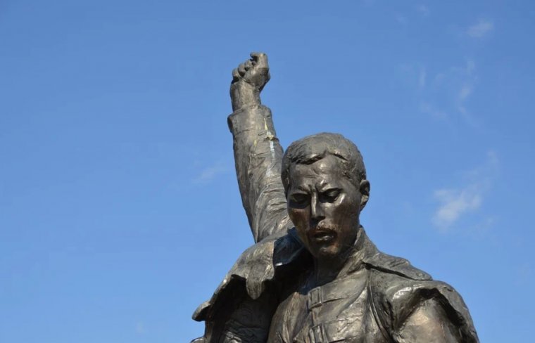 Ki akar örökké élni? Harminc éve halt meg Freddie Mercury
