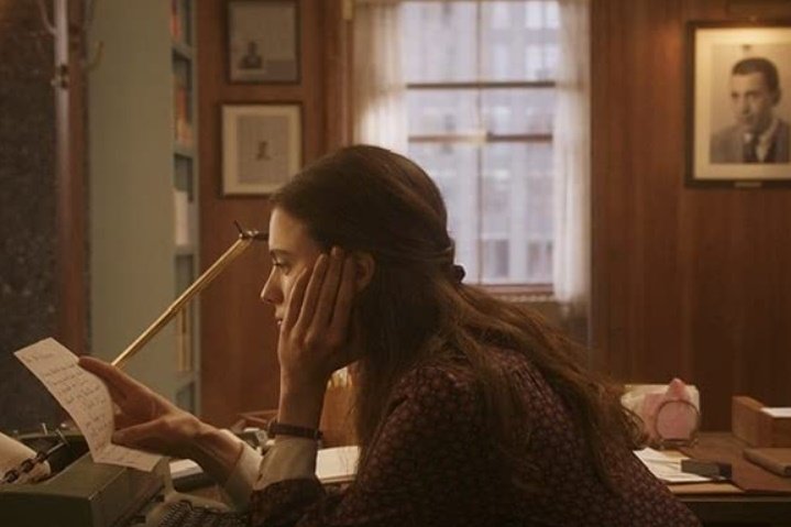 Salinger csak a falon, fényképen jelenik meg a filmben •  Fotó: Imdb.com