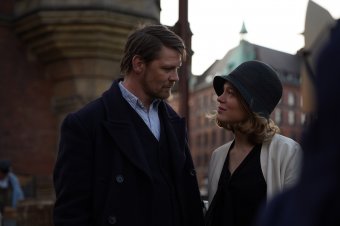 Konvenció és szépség: Enyedi Ildikó legújabb alkotása nem egy divatos filmes bravúr, de jó nézni