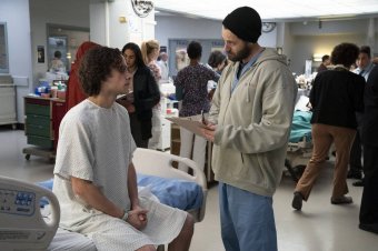New Amsterdam: a bociszemű orvosigazgató harcai a bürokratikus egészségügyi rendszerrel