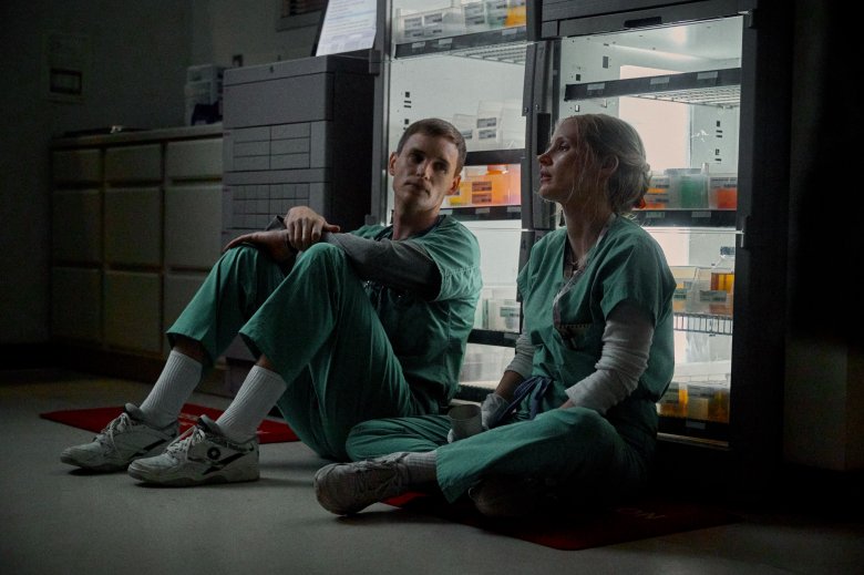•  Fotó: The Good Nurse/Netflix