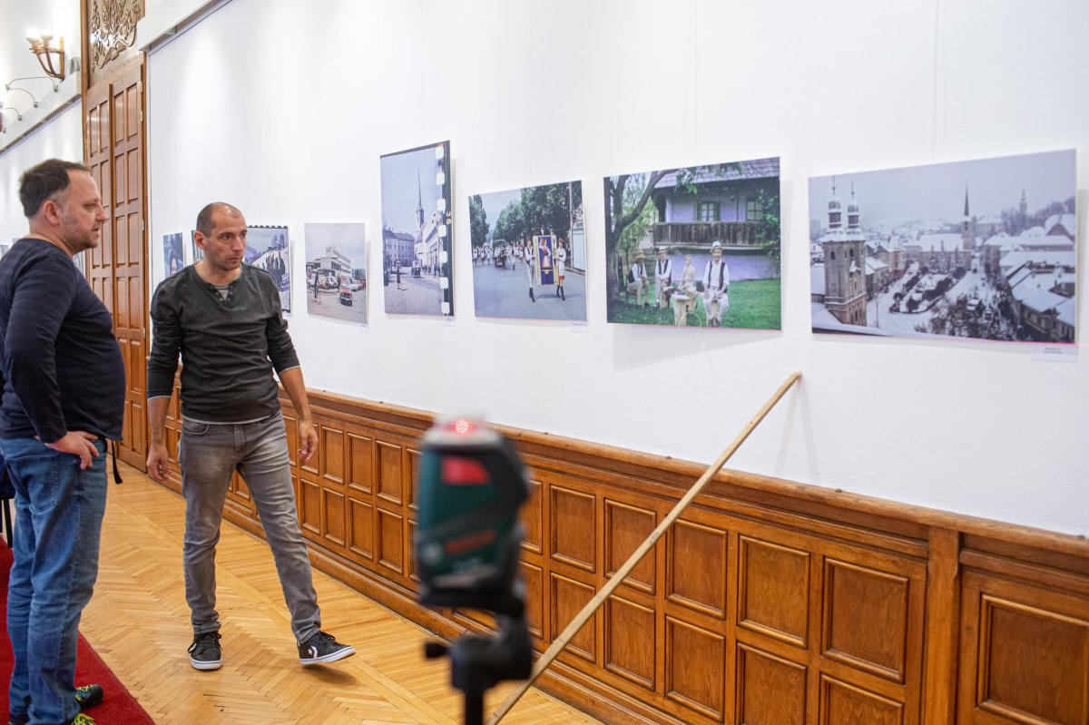Jól megválogatták a képeket •  Fotó: Erdély Bálint Előd