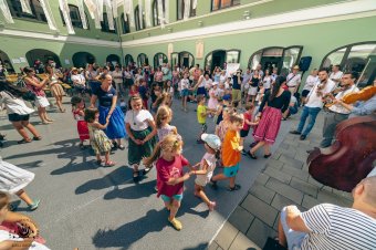 Erdély, mint egy óriási terített asztal: a tudás átörökítésén dolgoznak a Hagyományok Házában