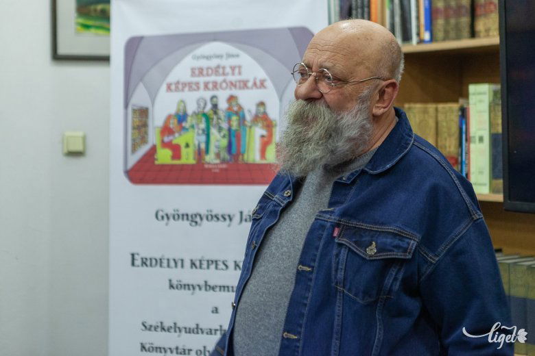 Gyöngyössy János a székelyudvarhelyi könyvbemutatón •  Fotó: Szabó Károly