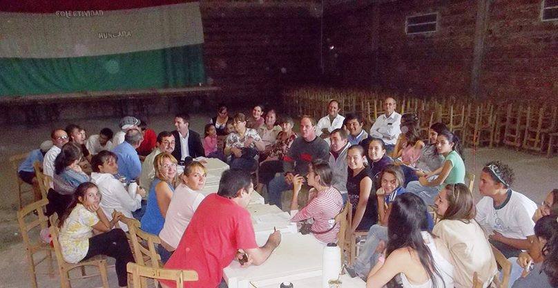 Az első találkozás 2013-ban a chacoi hallgatókkal •  Fotó: Forrás: Zsonda Márk