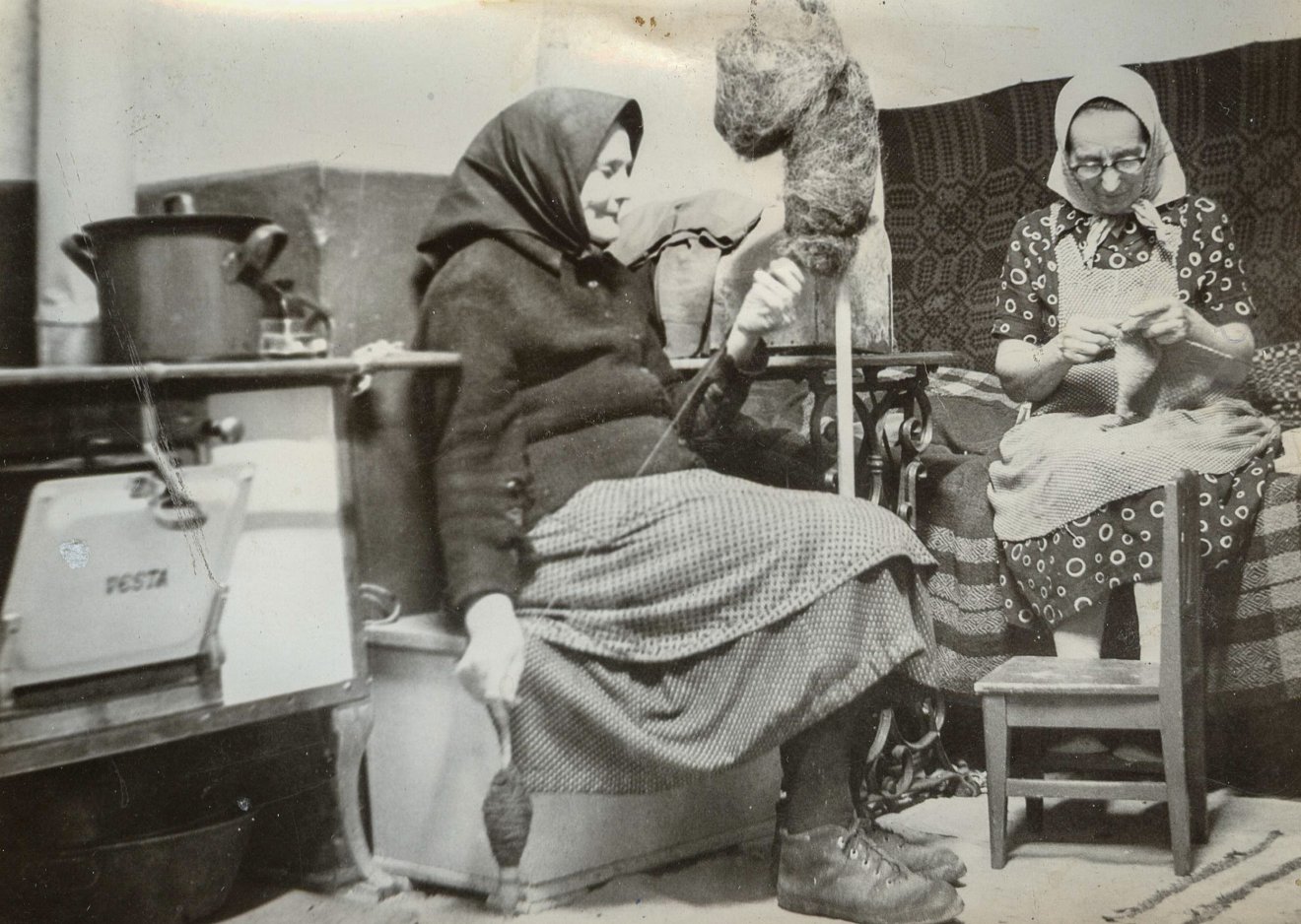 Téli elfoglaltság, 1969 •  Fotó: Forrás: Imre Kálmán hagyatéka