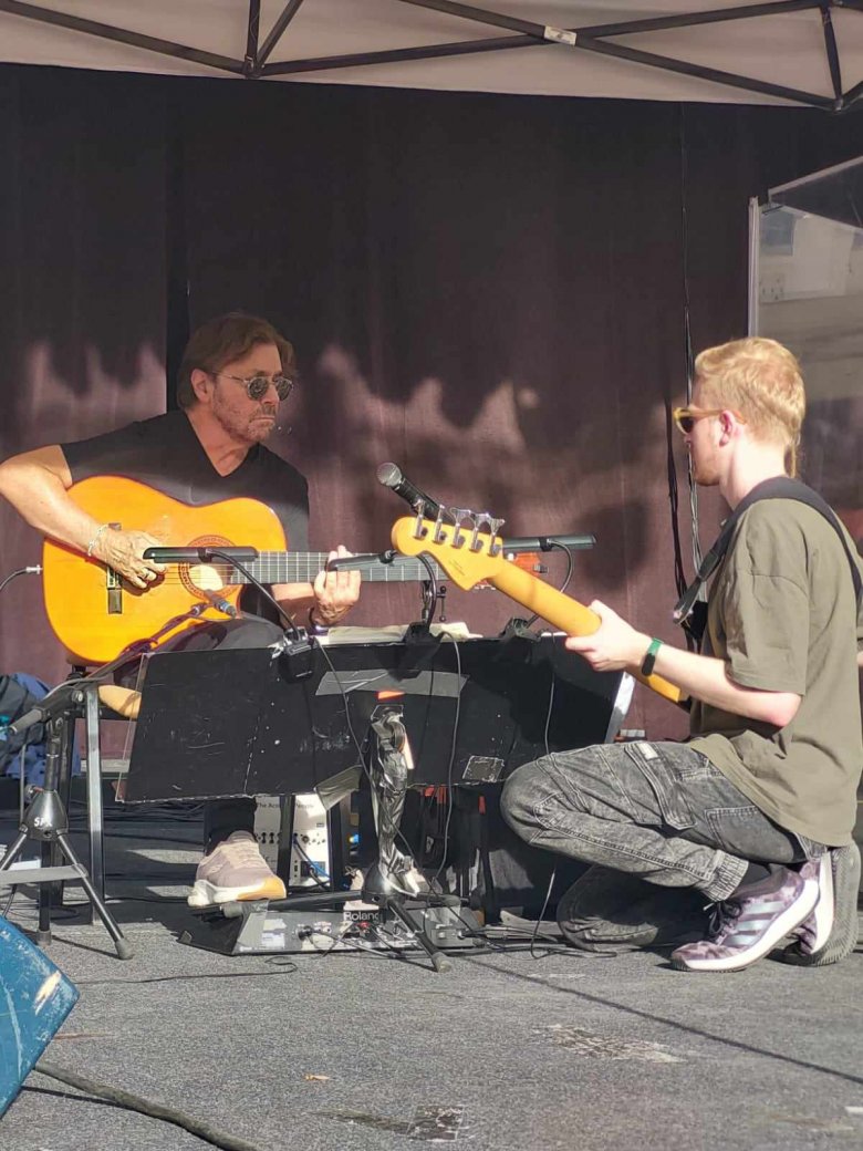 Al Di Meola és Szereceán Tihamér •  Fotó: Bodó István