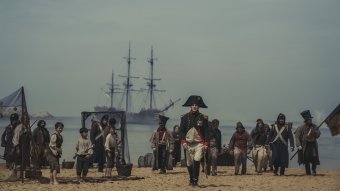 Napóleon – történelmi tablónak felületes, látványfilmnek tökéletes
