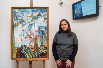 Múzeumi sztorik: a lampionvirág vöröse a téli tájban