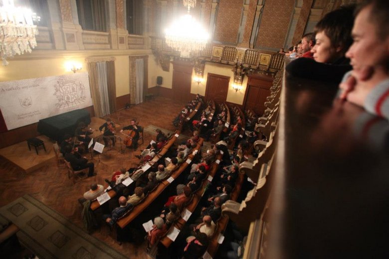 VIII. Székelyudvarhelyi Kamarazenekar Fesztivál •  Fotó: Forrás: Székelyudvarhelyi Kamarazenekar Fesztivál