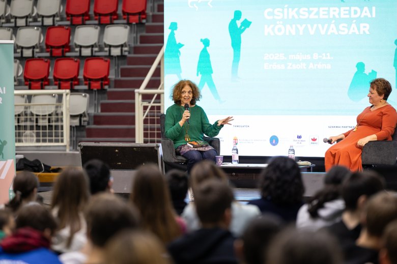 •  Fotó: Forrás: Csíkszeredai Könyvvásár