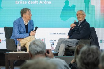 Magyar írók, költők, művészek, sportolók buzdítanak szavazásra az államfőválasztás második szakaszában