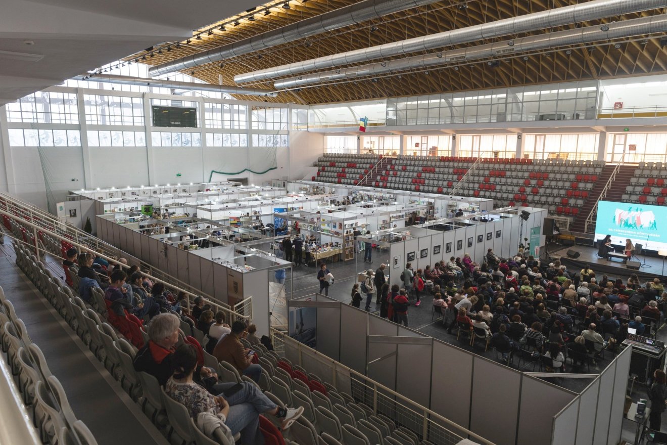 A könyvvásárra is kiterjedő együttműködést kötött a Sapientia és a csíkszeredai városháza