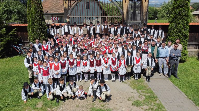 Kazun Egyesület, Kászon, néptánc, hagyomány