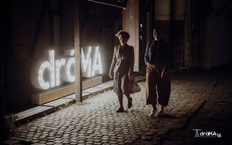 DráMA: fesztivál Udvarhelyen, karácsony Berlinben