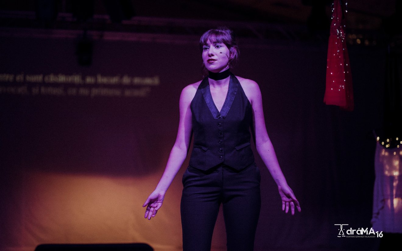 •  Fotó: Forrás: Tomcsa Sándor Színház