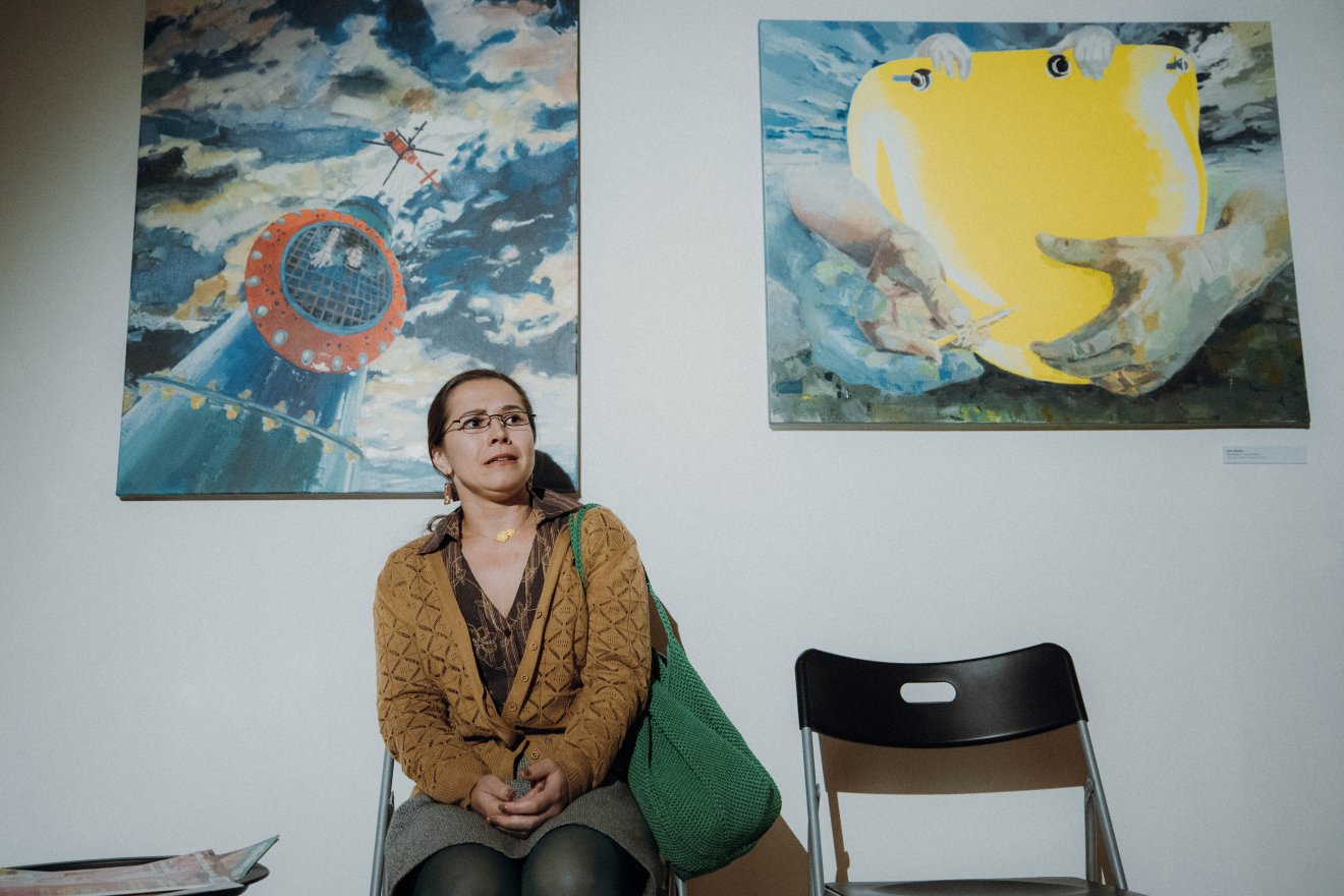 ÉRTÉKelünk, Október 8-án, Haberstumpf-villában, Albert Orsolya, Piros. Produkció